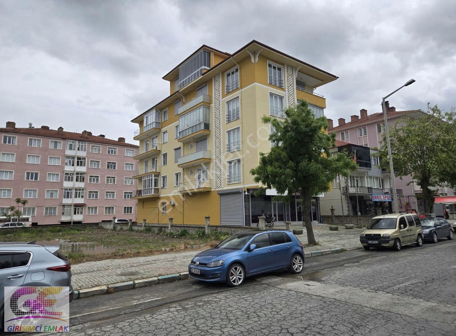 Girişimci Aranıp Bulunmayan 2. Kat Asansörlü Daireyi Satıyor - Görsel 8