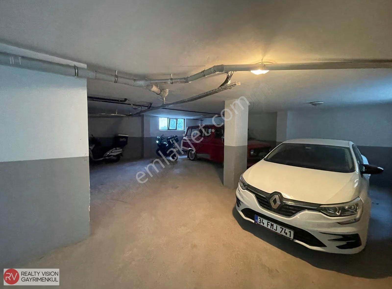 Ataşehir Esatpaşada Satılık 1+1 Ara Kat Daire - Görsel 6