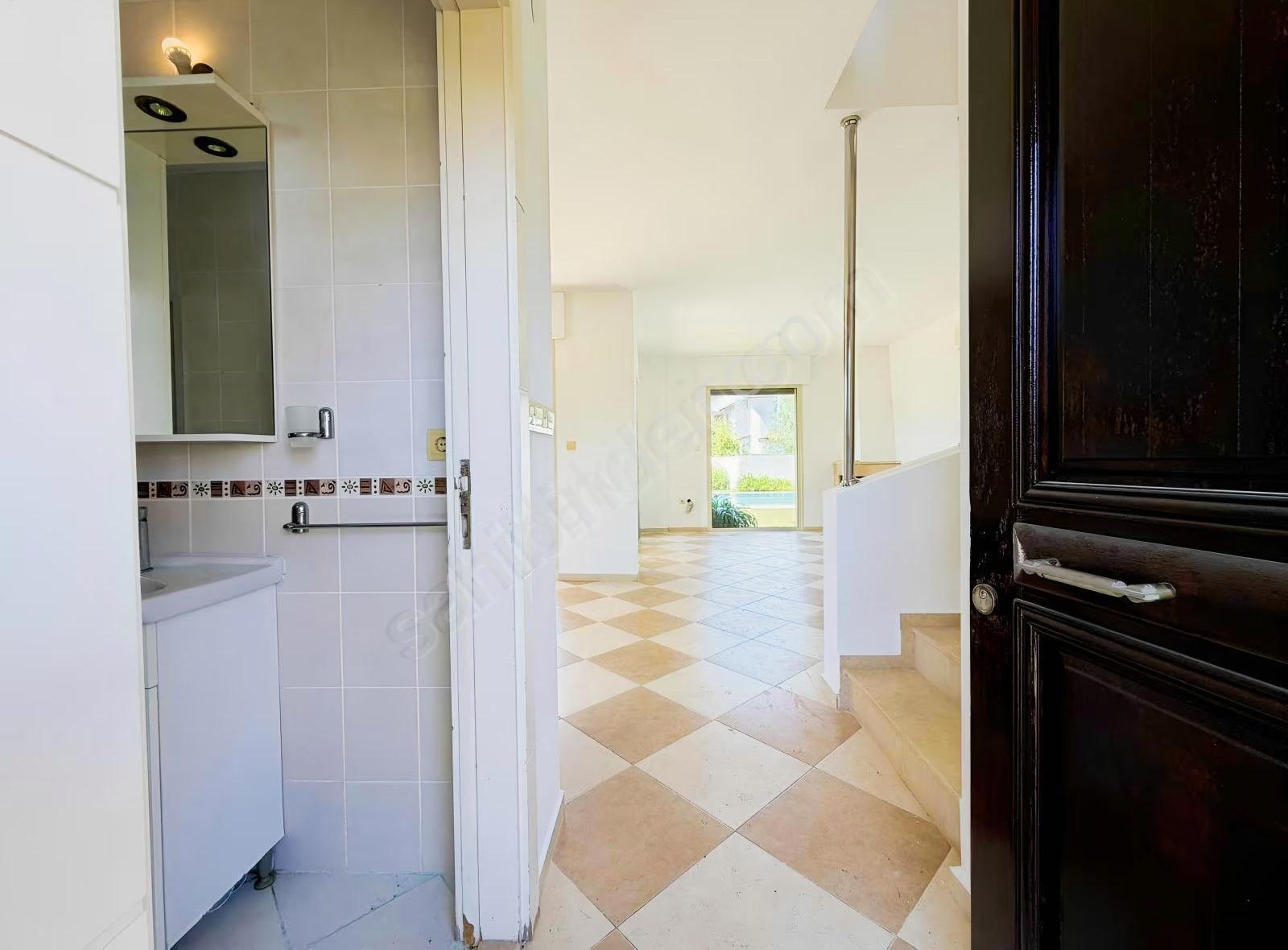 Yiğit Gayrimenkul'den Alaçatı Çamlıkyolda Havuzlu Satılık Villa - Görsel 35