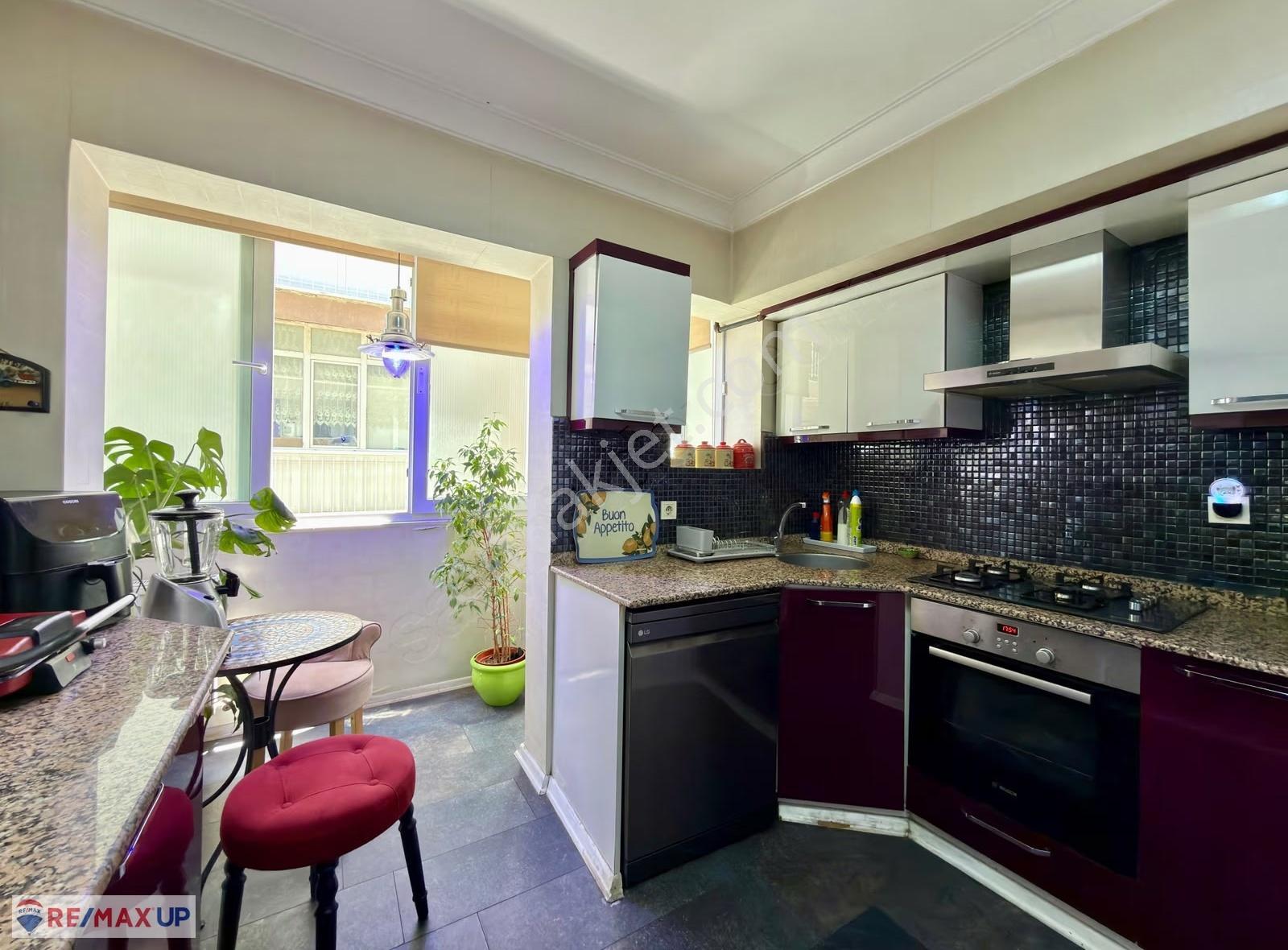 Göztepe Stadı Karşısında, Tadilatlı, 3+1 Daire - Görsel 7