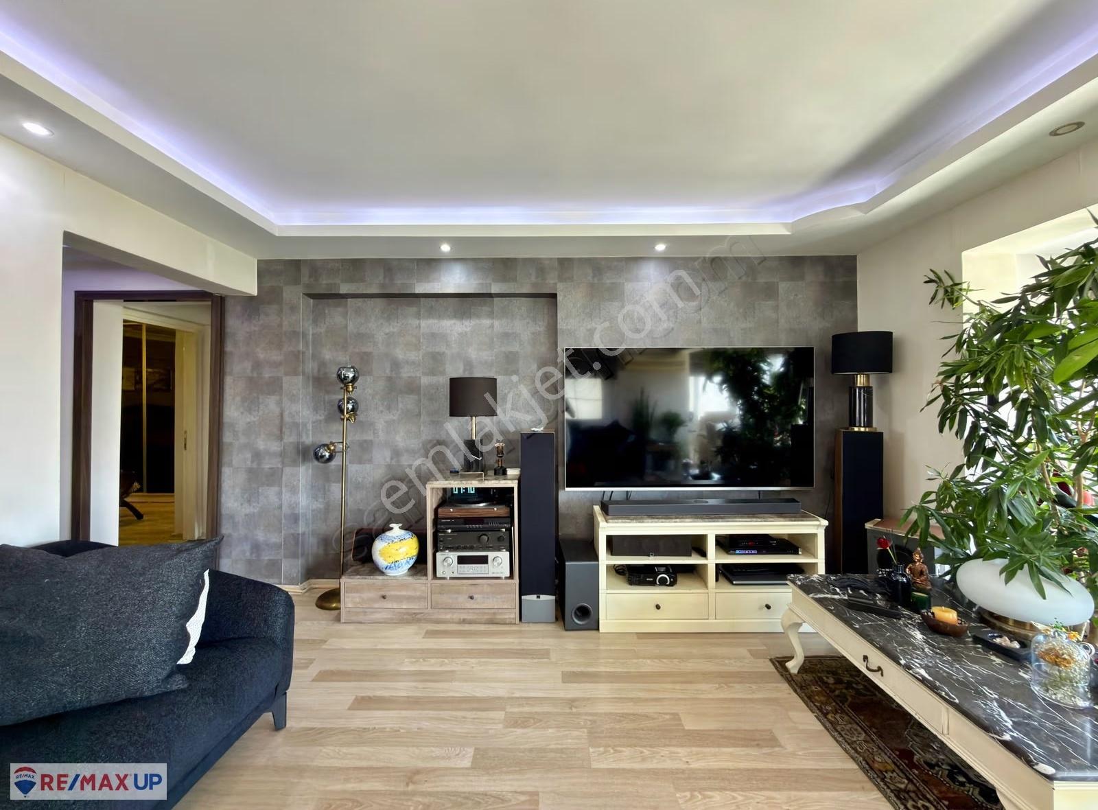 Göztepe Stadı Karşısında, Tadilatlı, 3+1 Daire - Görsel 14