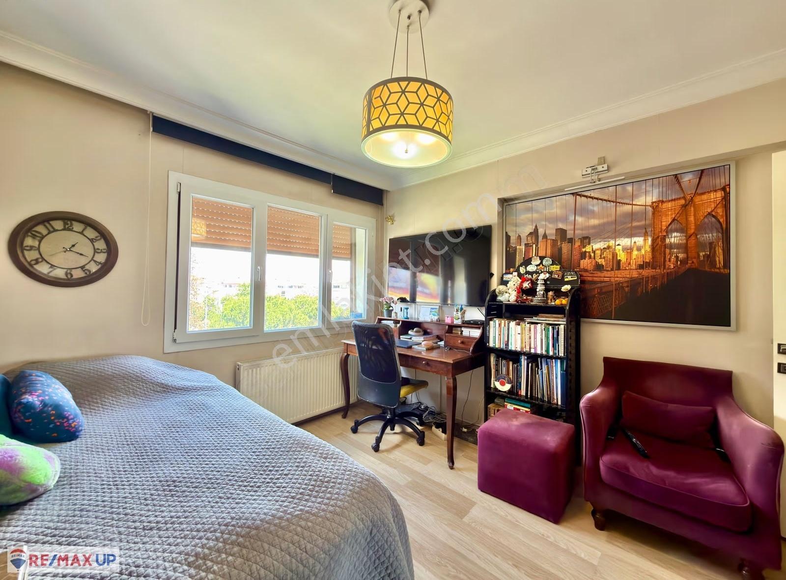 Göztepe Stadı Karşısında, Tadilatlı, 3+1 Daire - Görsel 2