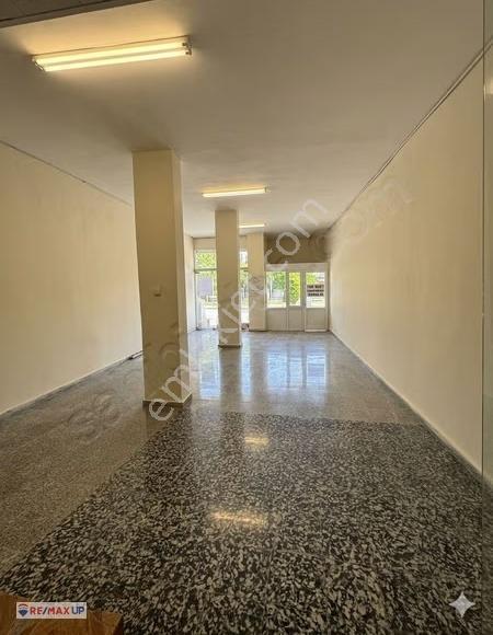 İzmir Balçova Mithatpaşa Caddesinde Prestijli Kiralık İş Yeri - Görsel 13
