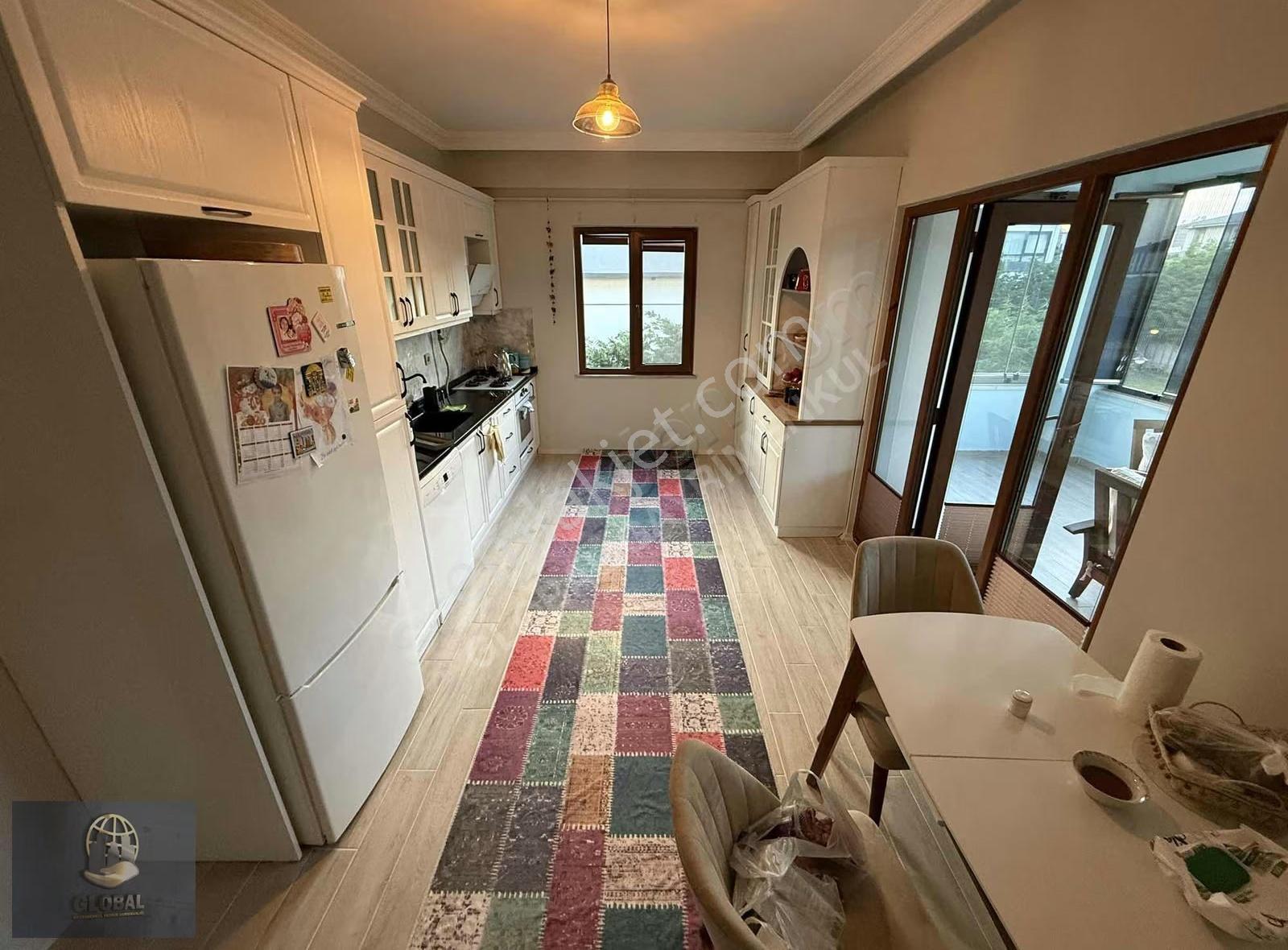 Önerler Site İçi3+1 Arakat 175m2 3yaş Ebeveyn Giyinme Odalı