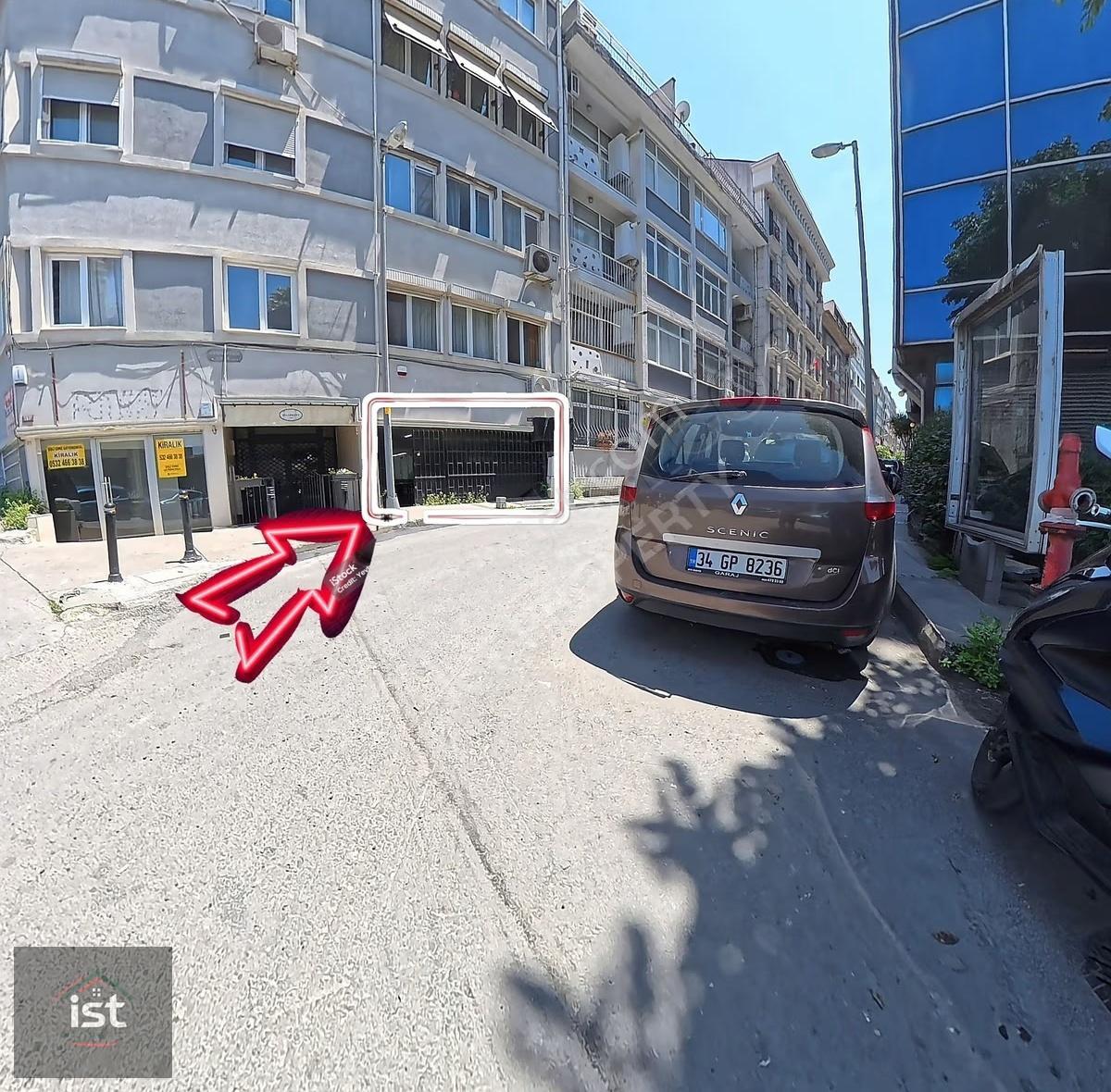 Şişli Merkez Hanımefendi Sok, Kiralık 100 M² Düz Girişli Dükkan - Görsel 14