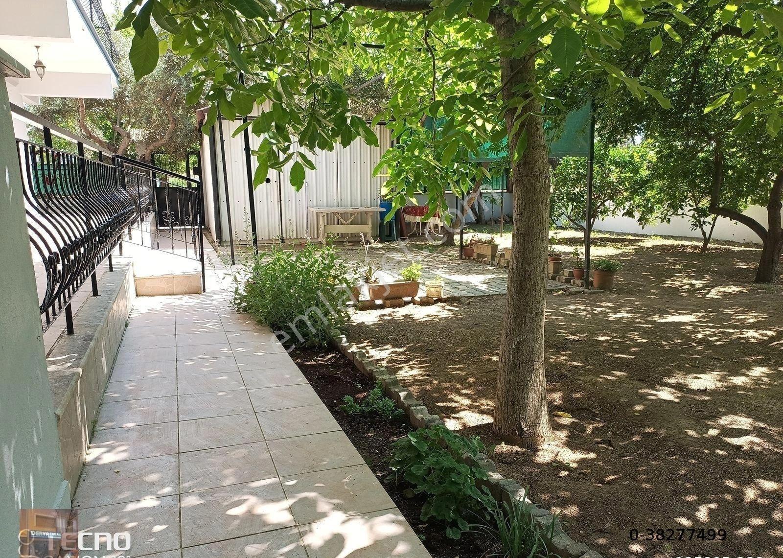 Kardeşköy De Satılık Bahçeli Tripleks Villa 408 Metrekare - Görsel 9