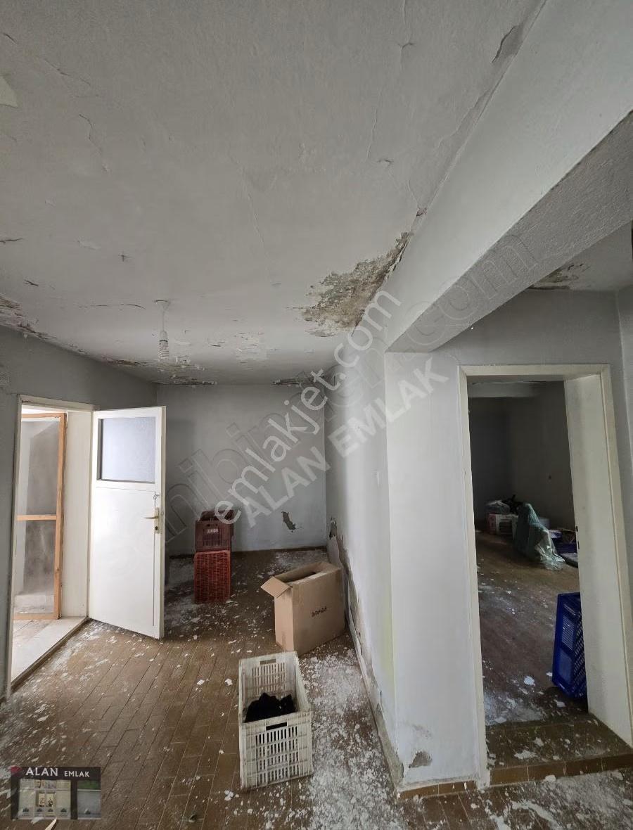 Mudanya 'da Merkezde Eski Müstakil Ev - Görsel 14