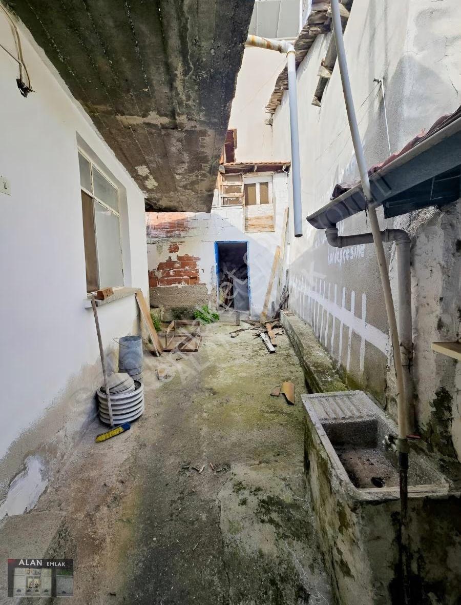 Mudanya 'da Merkezde Eski Müstakil Ev - Görsel 19