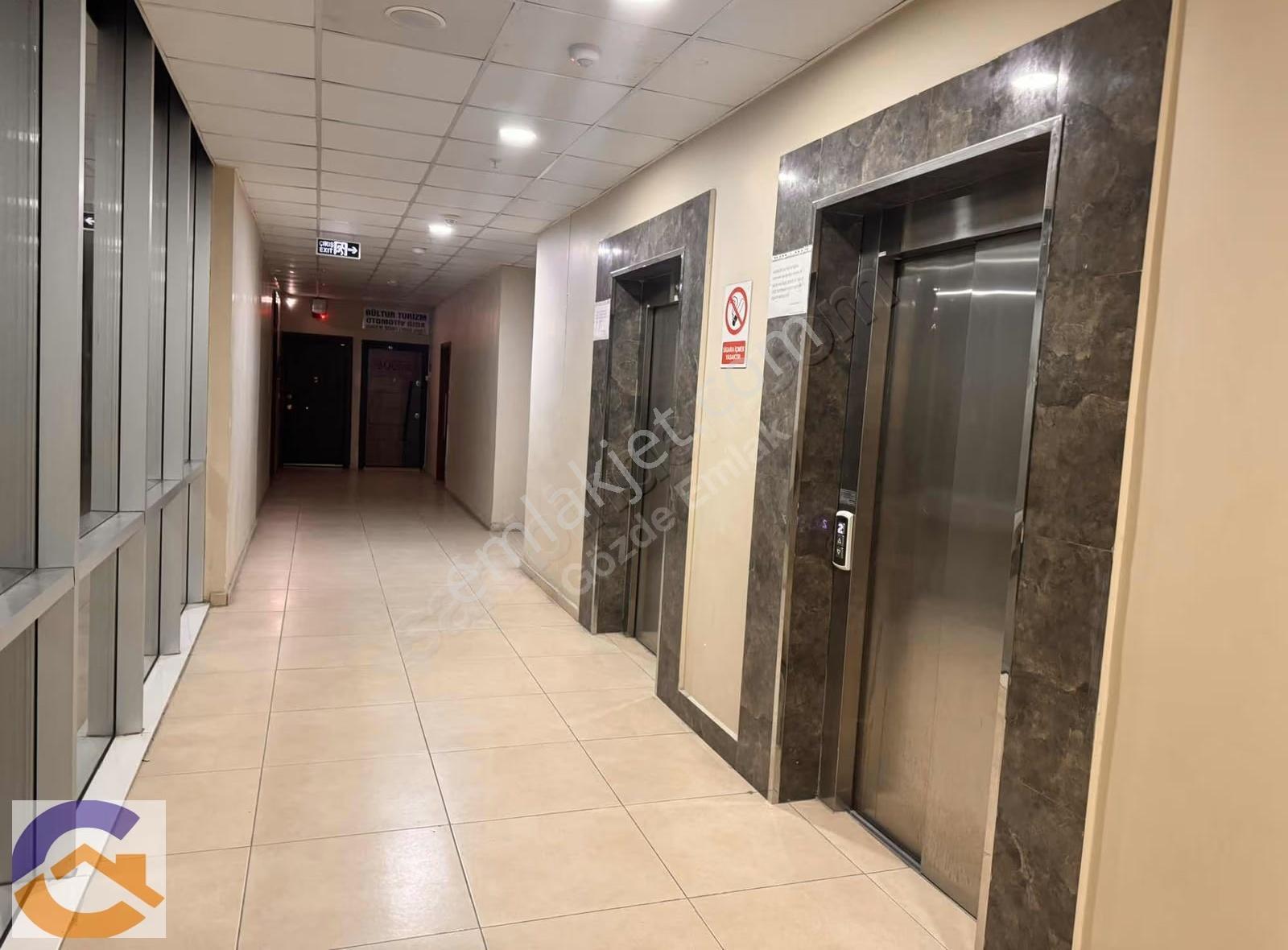 Esenyurt Mg Plaza'da Kiralık 60m² Ofis İskanlı,kapalı Otoparklı - Görsel 4