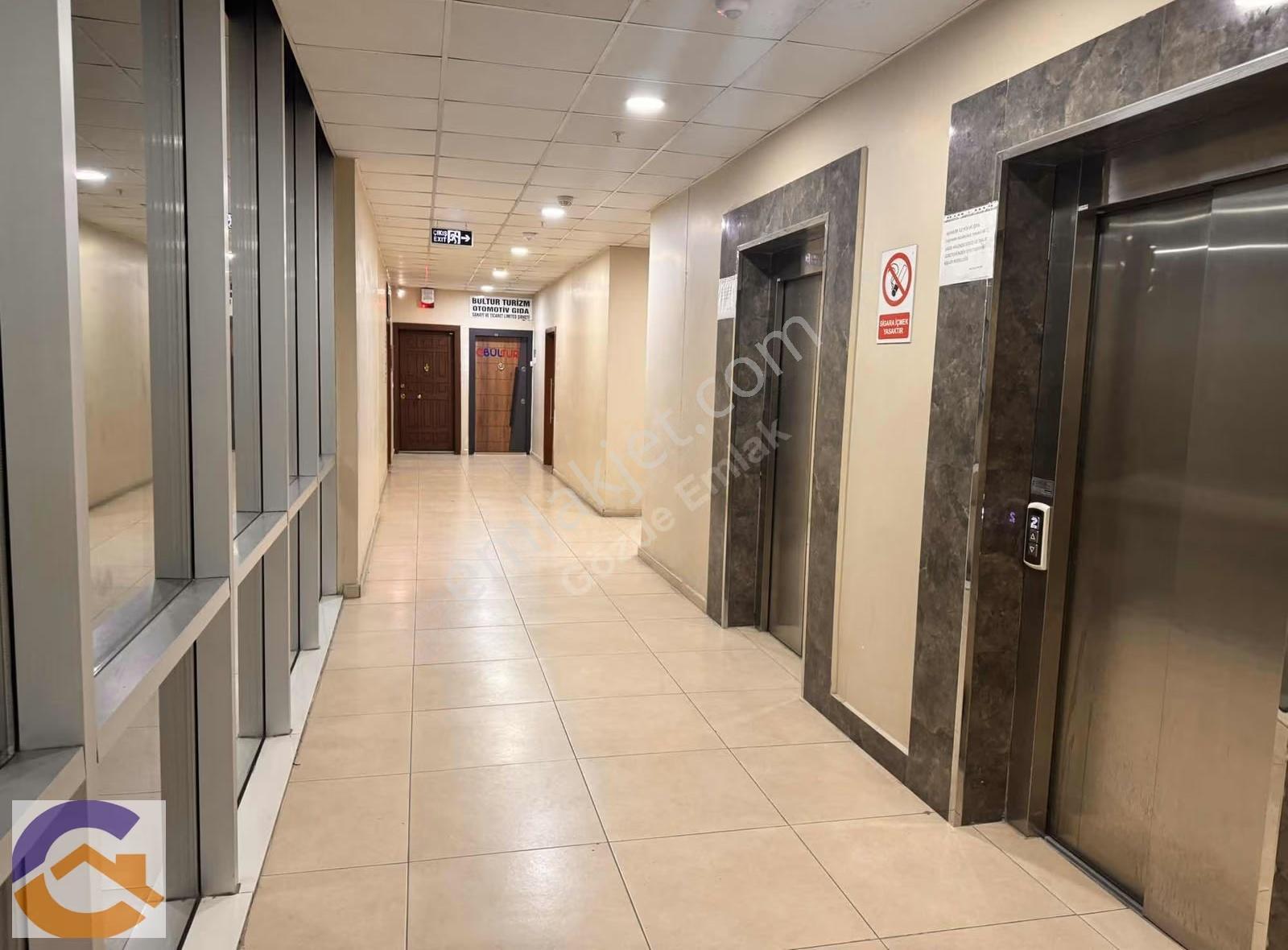 Esenyurt Mg Plaza'da Kiralık 60m² Ofis İskanlı,kapalı Otoparklı - Görsel 15