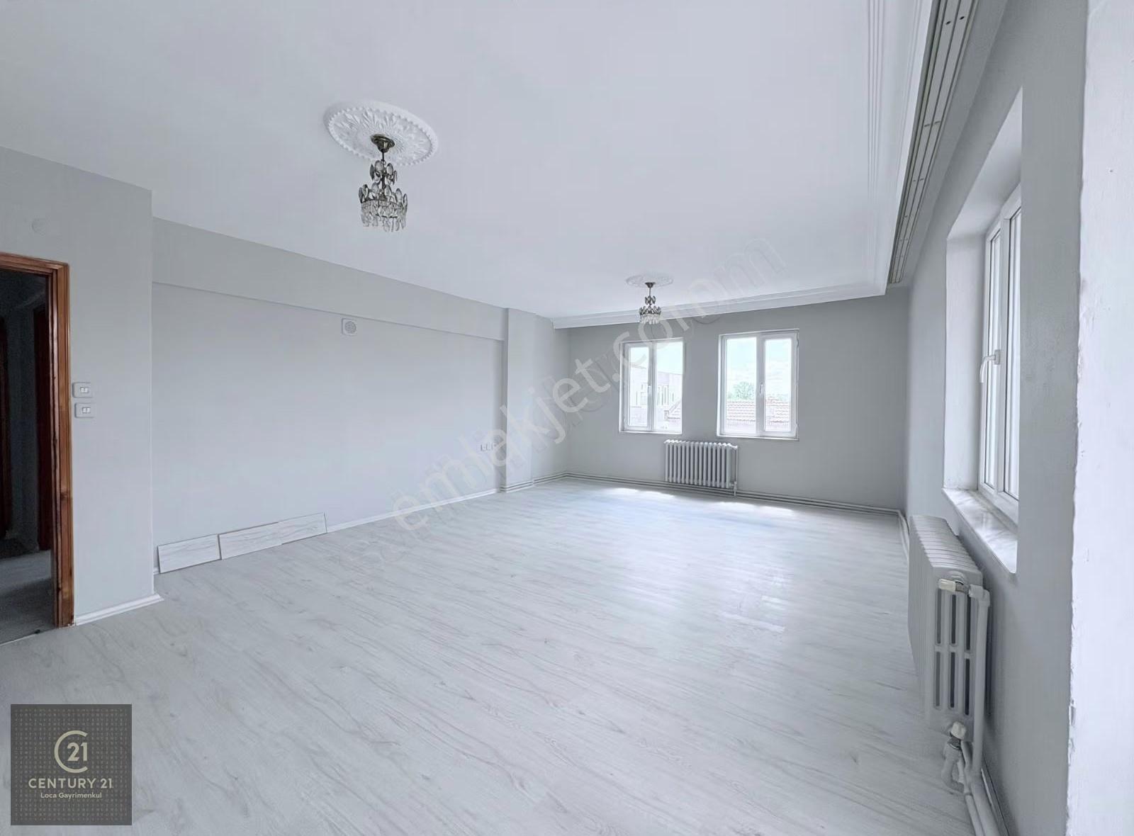 Hasan Basri Çantay Mahallesinde Ķiralık 3+1 Kiralık Daire - Görsel 6