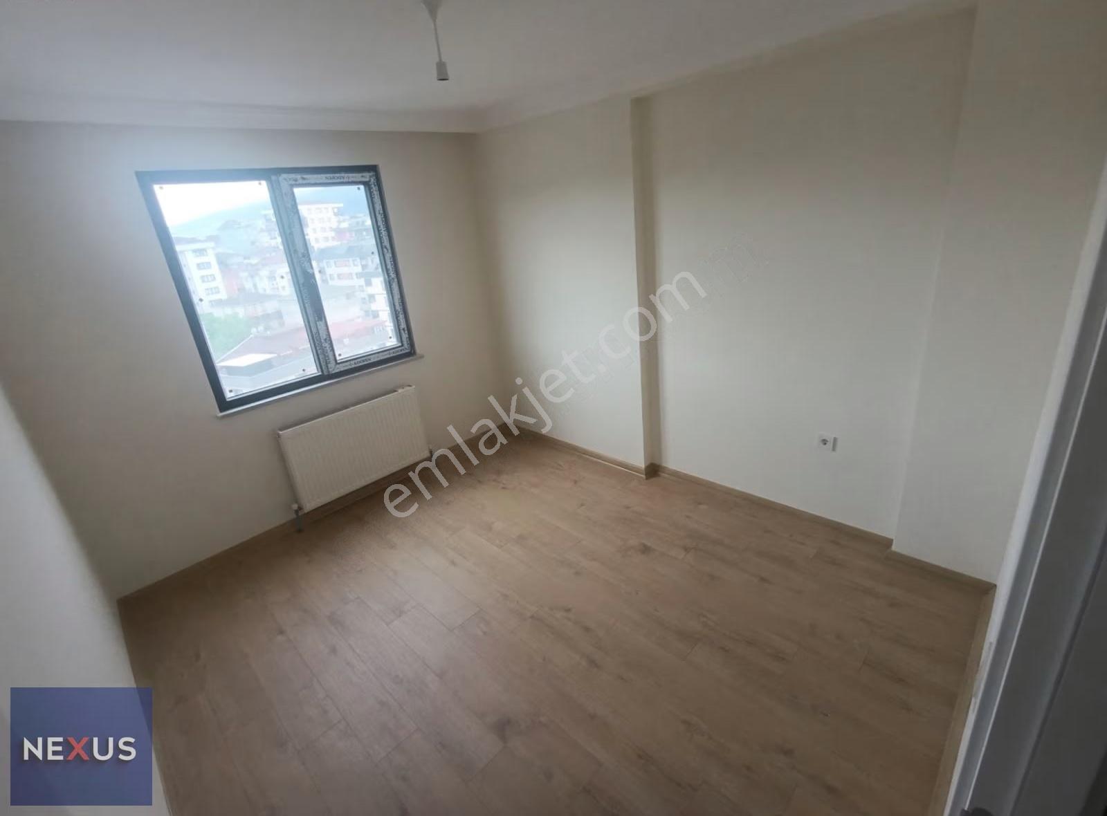 Sultanbeyli'de Kapalı & Açık Otoparklı Satılık 2+1 Geniş Daire - Görsel 13