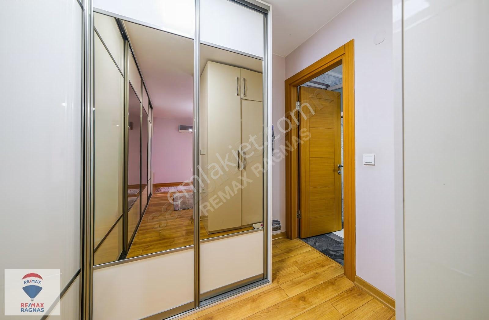 Çengelköy Bahçelievlerde 187m2 3+1 İskanlı Otopark Satılık Daire - Görsel 27