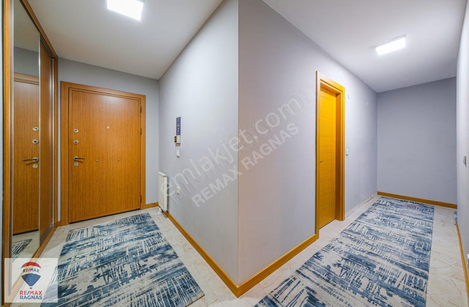 Çengelköy Bahçelievlerde 187m2 3+1 İskanlı Otopark Satılık Daire - Görsel 16