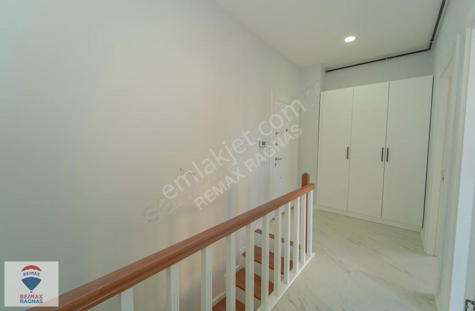 Çengelköy Prestij Evlerinde Teraslı 233m² 4,5+1 Kiralık Daire - Görsel 14