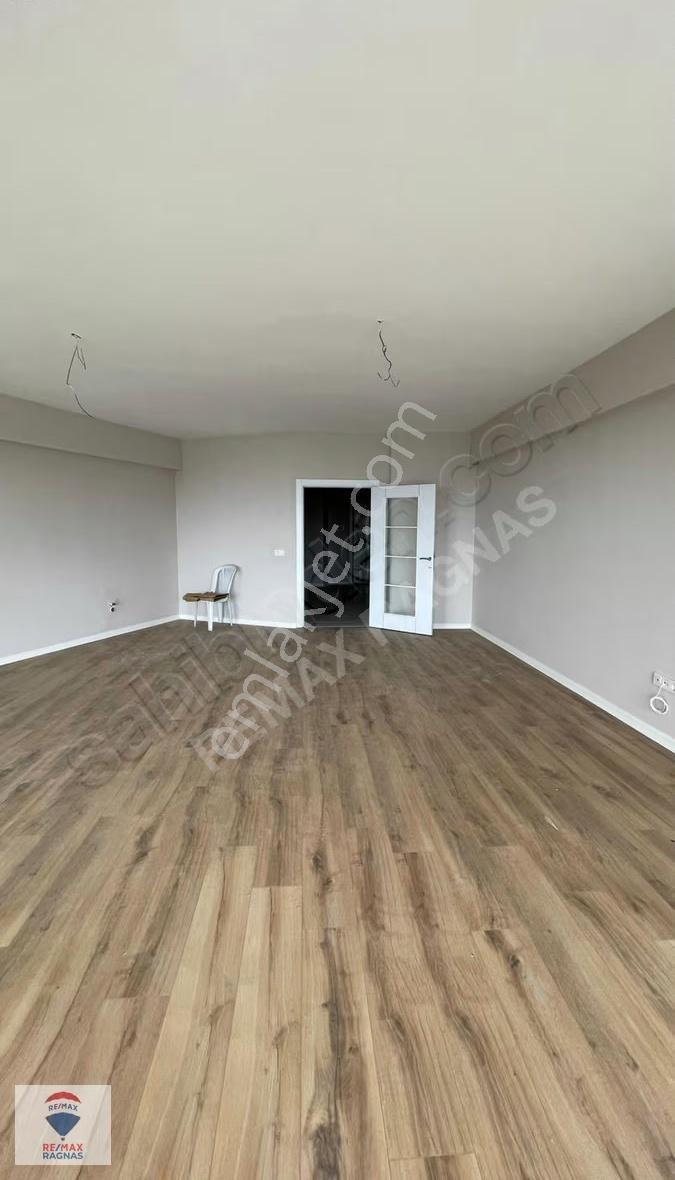 Pendik Captain Hill'de 2+2 Bahçe Dubleksi Kiralık Daire - Görsel 11