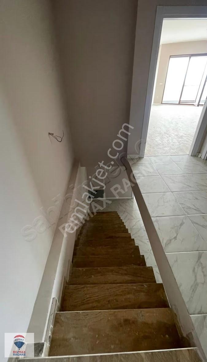 Pendik Captain Hill'de 2+2 Bahçe Dubleksi Kiralık Daire - Görsel 34