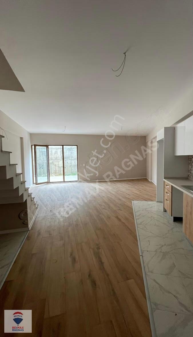 Pendik Captain Hill'de 2+2 Bahçe Dubleksi Kiralık Daire - Görsel 21