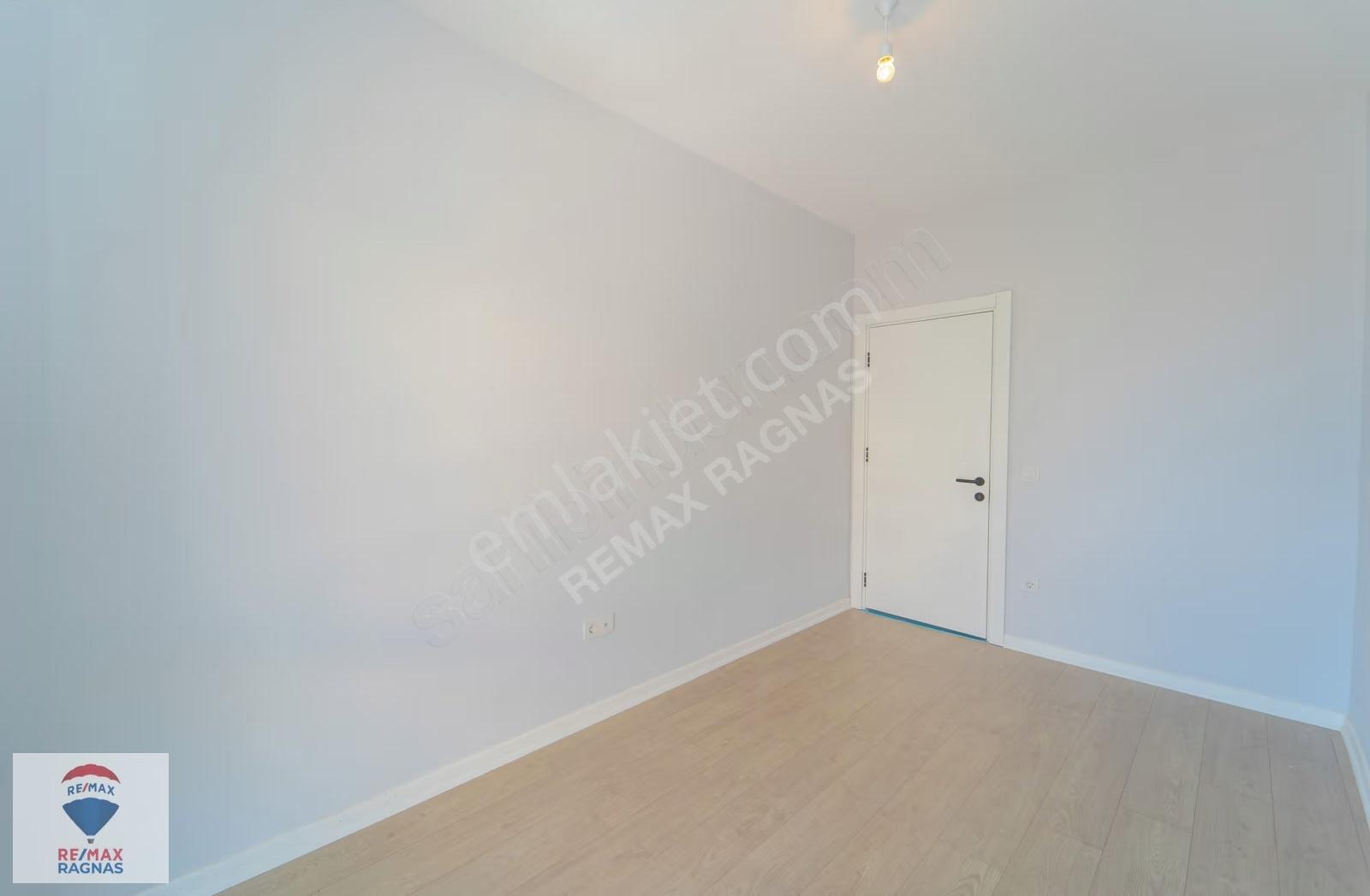 Çengelköy Prestij Evlerinde Teraslı 233m² 4,5+1 Kiralık Daire - Görsel 15