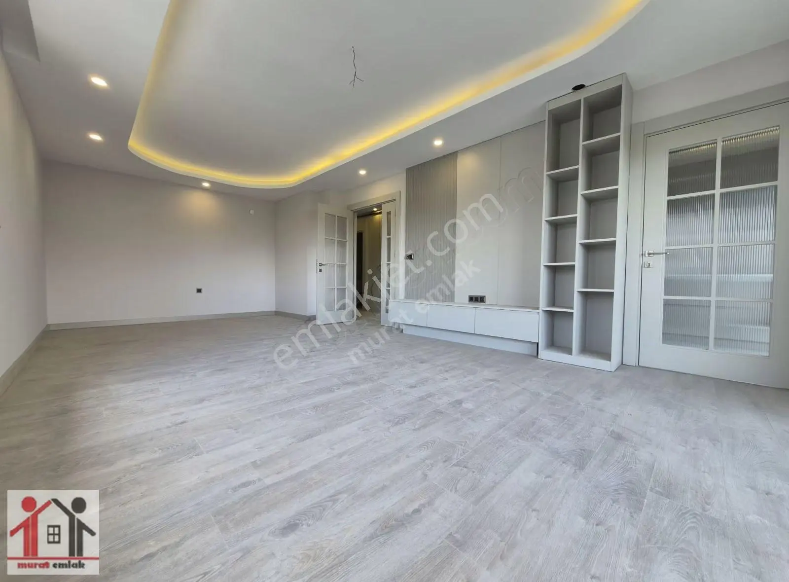 3+1 Sitede Havuzlu Kapalı Otoparklı Ara Katta Lüx Daire - Görsel 3
