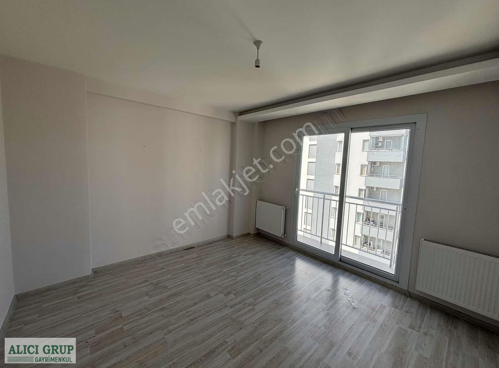 Stad Karşısı Tepe Nokta Geniş 3+1 Kapalı Mutfak Kiralık - Görsel 12