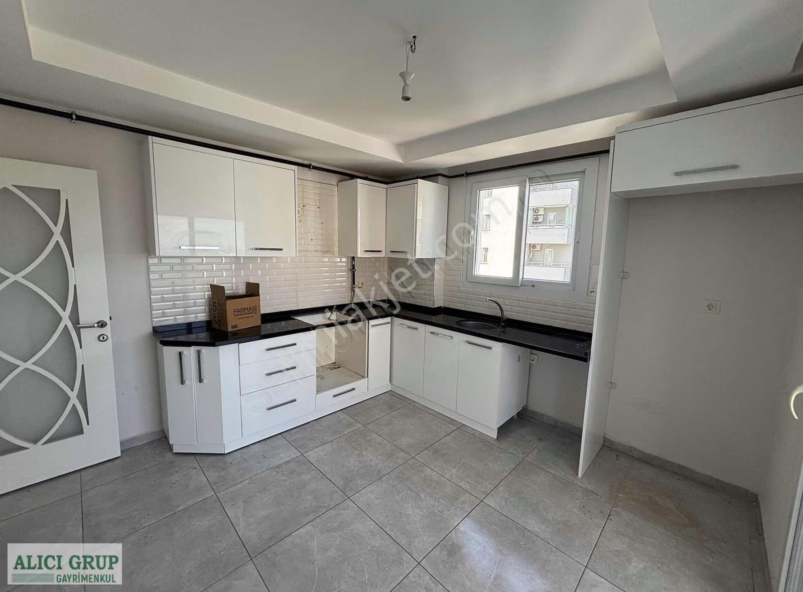 Stad Karşısı Tepe Nokta Geniş 3+1 Kapalı Mutfak Kiralık - Görsel 32