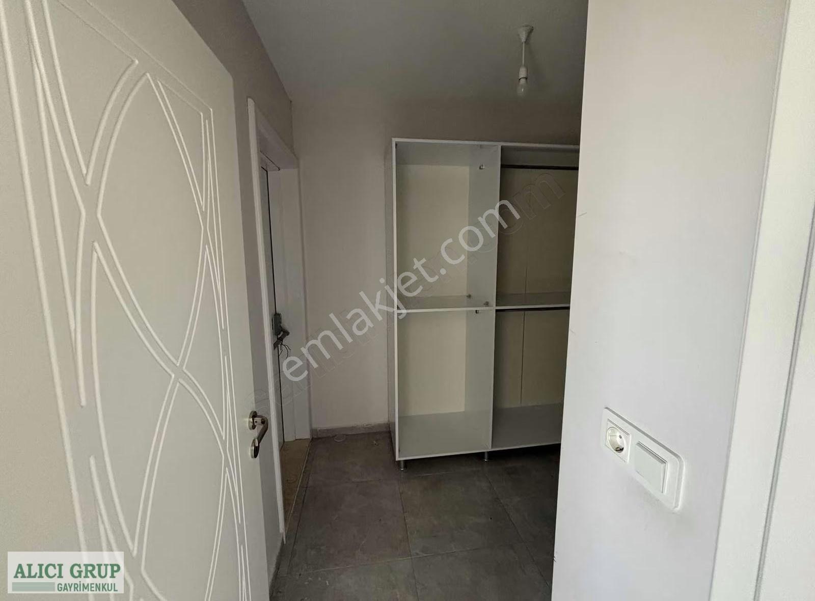 Stad Karşısı Tepe Nokta Geniş 3+1 Kapalı Mutfak Kiralık - Görsel 5