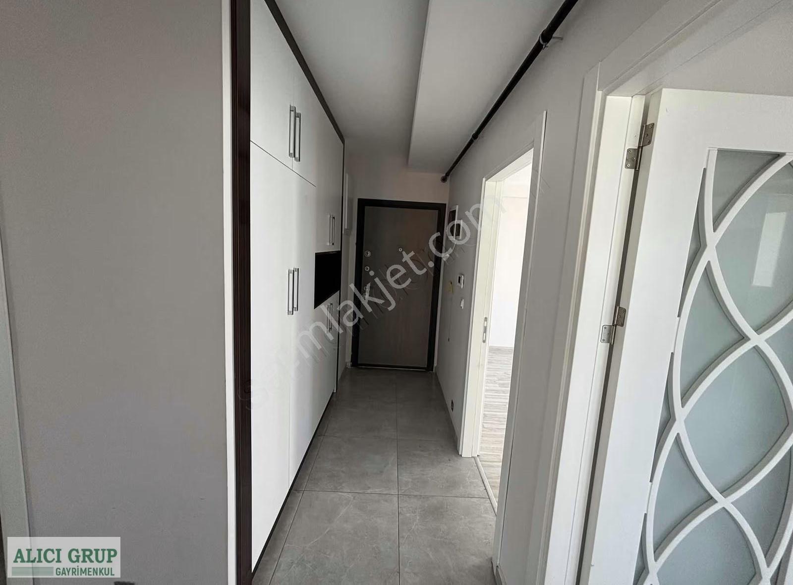 Stad Karşısı Tepe Nokta Geniş 3+1 Kapalı Mutfak Kiralık - Görsel 16