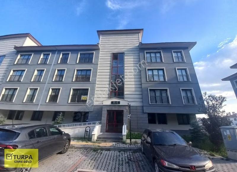 Bayrampaşa Yeni Toki'de Satılık Ara Kat 3+1 Daire