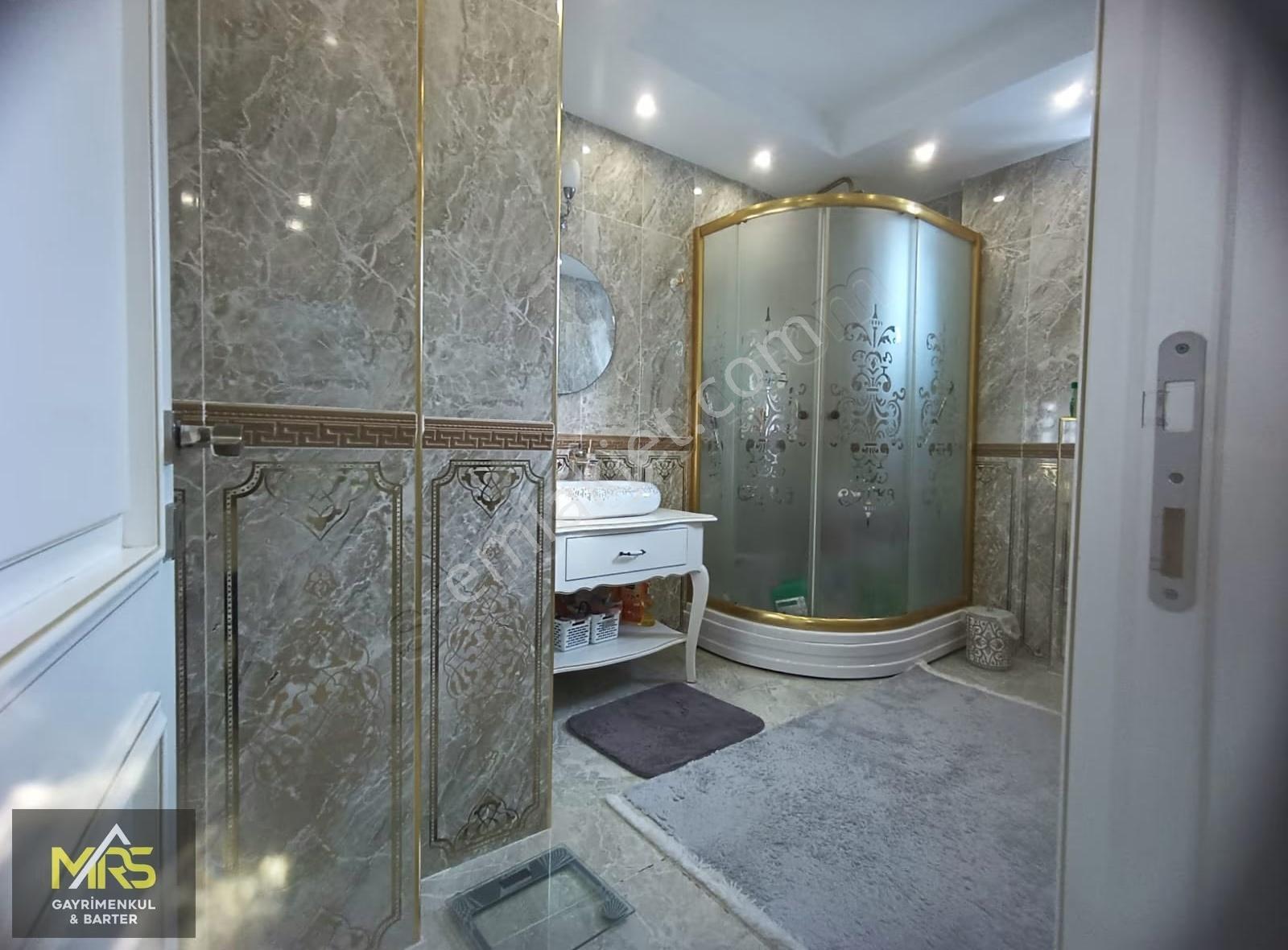Mrs Gayrimenkulden Mezitli Kuyuluk'ta Lüks 6+2 Tripleks Villa - Görsel 16