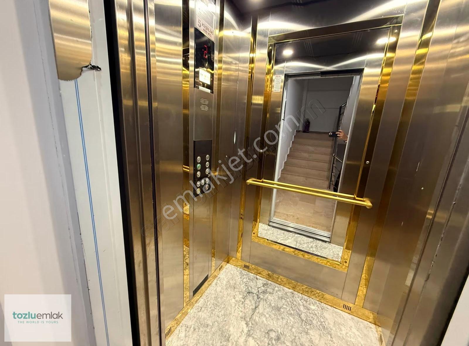 Körfez'de Panoramik Deniz Manzaralı 150 M² Geniş 2+1 Daire - Görsel 10