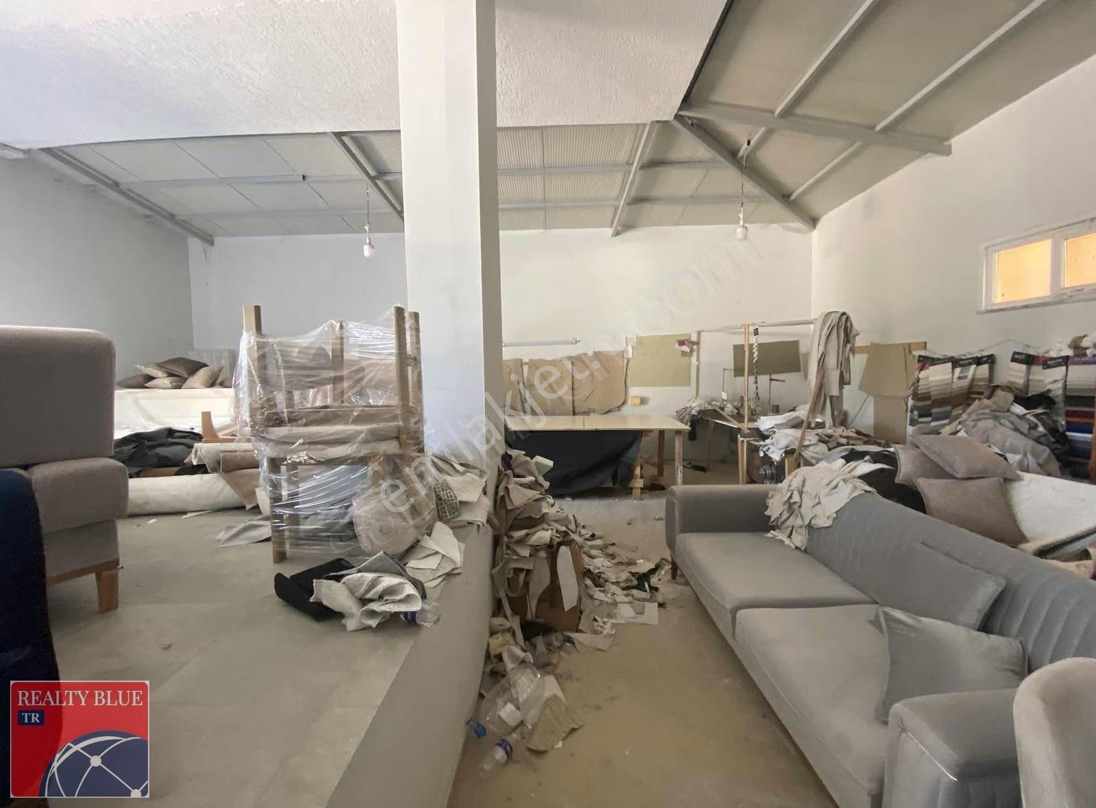 Sultanbeyli Hamidiyede Satılık 470 M² 2 Katlı Dükkan