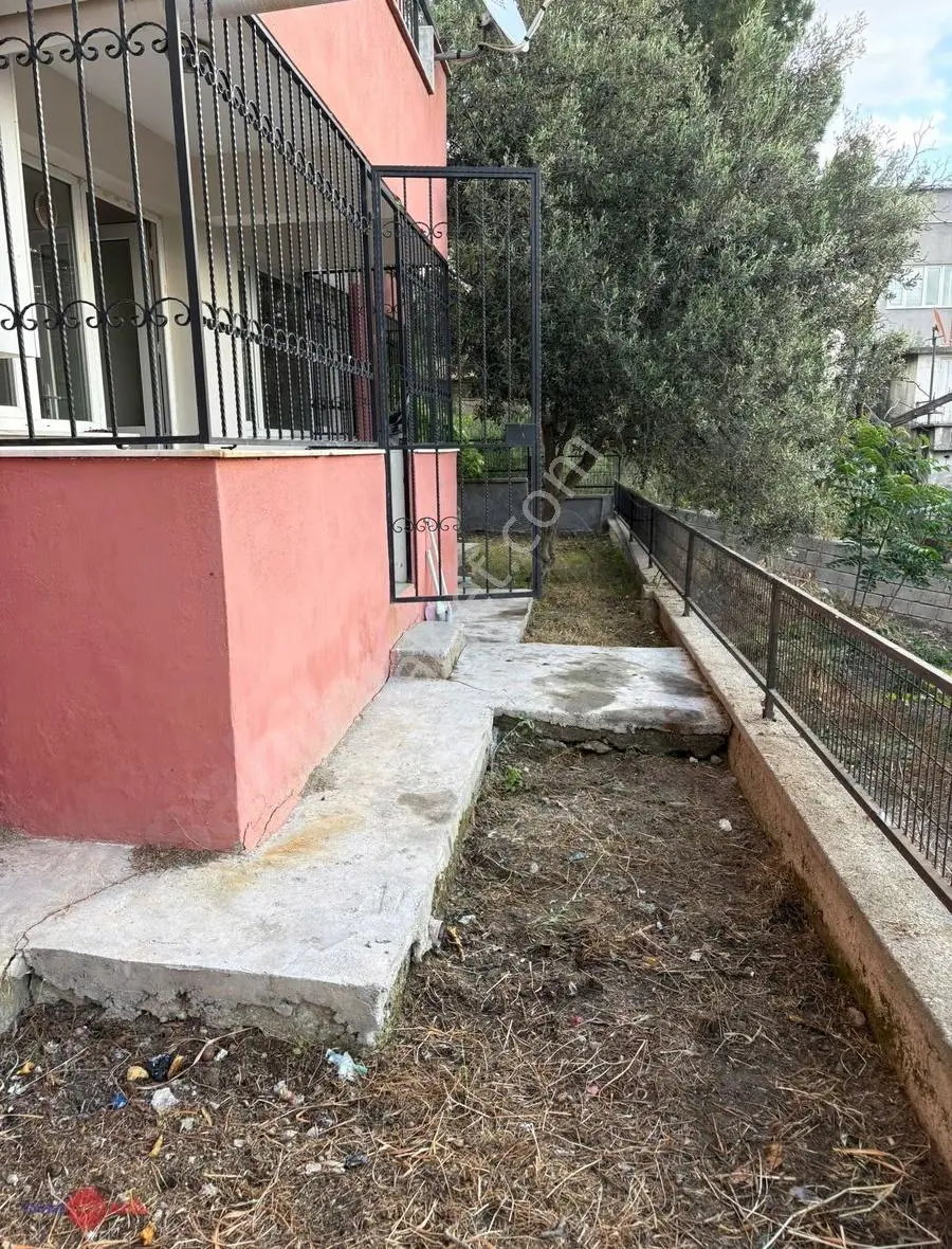 Bergama Zafer Mahallesinde Müstakil Tadında 3+1 Satılık Daire - Görsel 4