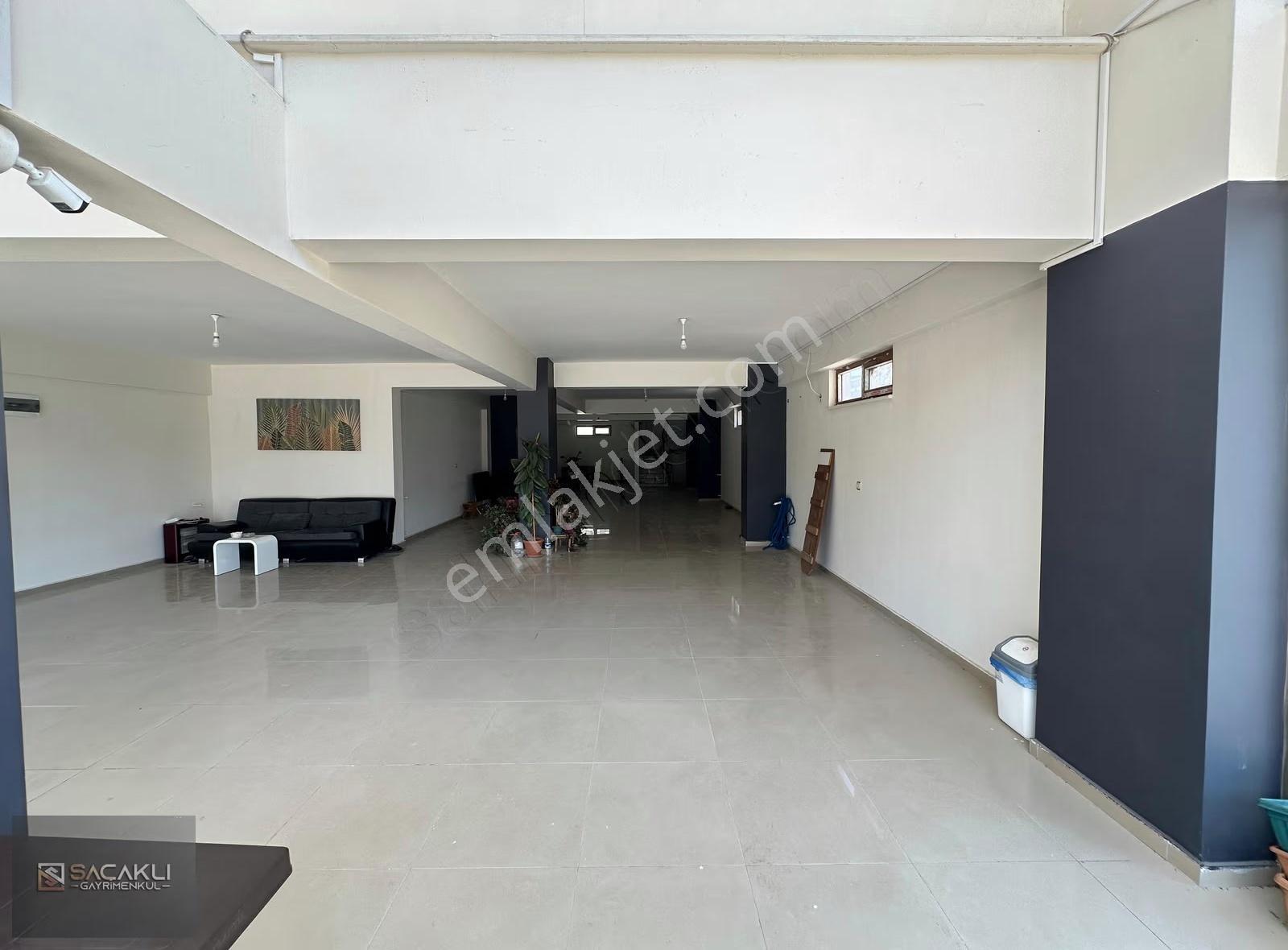 Kadir Saçaklı Emlak'tan Karşıyaka'da 3katlı 530m² Harika Dükkan! - Görsel 13