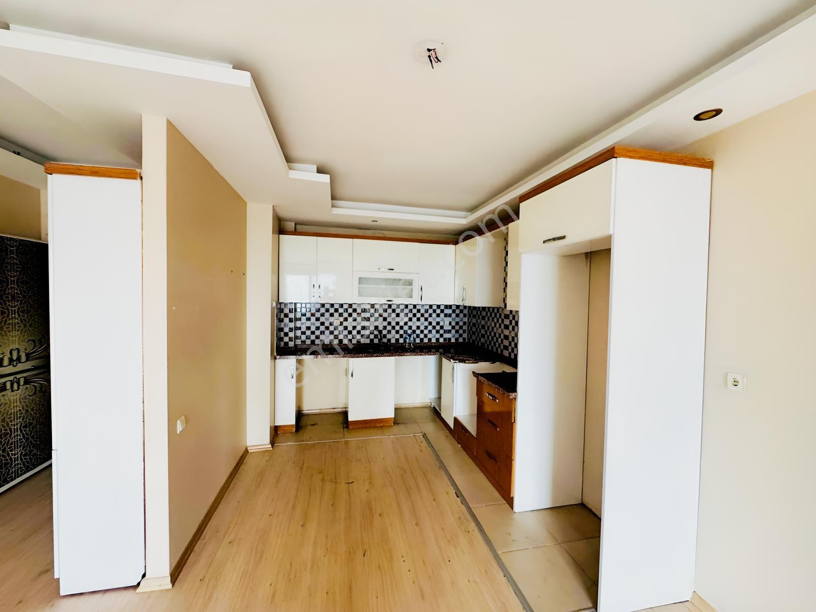 Barış Mah. Cengiz Topelde Geniş Oturumlu 2+1 Kiralık Daire - Görsel 12