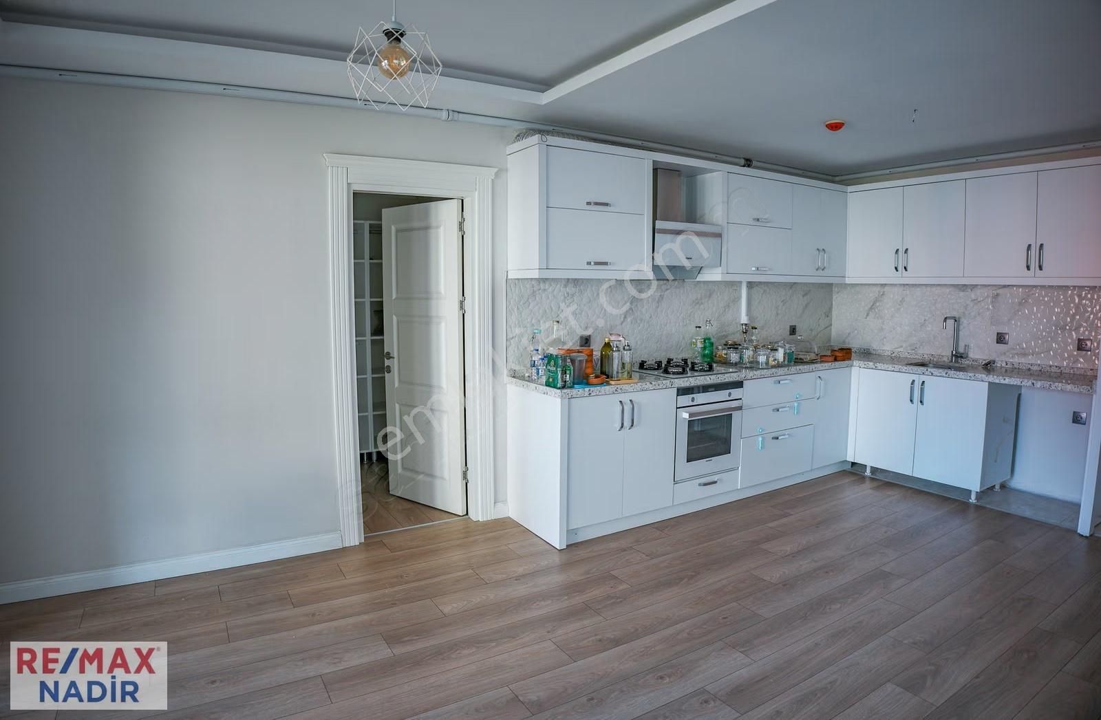 Remax'ten Çıtlakkalede Afta Elmas'ta 2+1 140 M2 Lüks Daire - Görsel 19