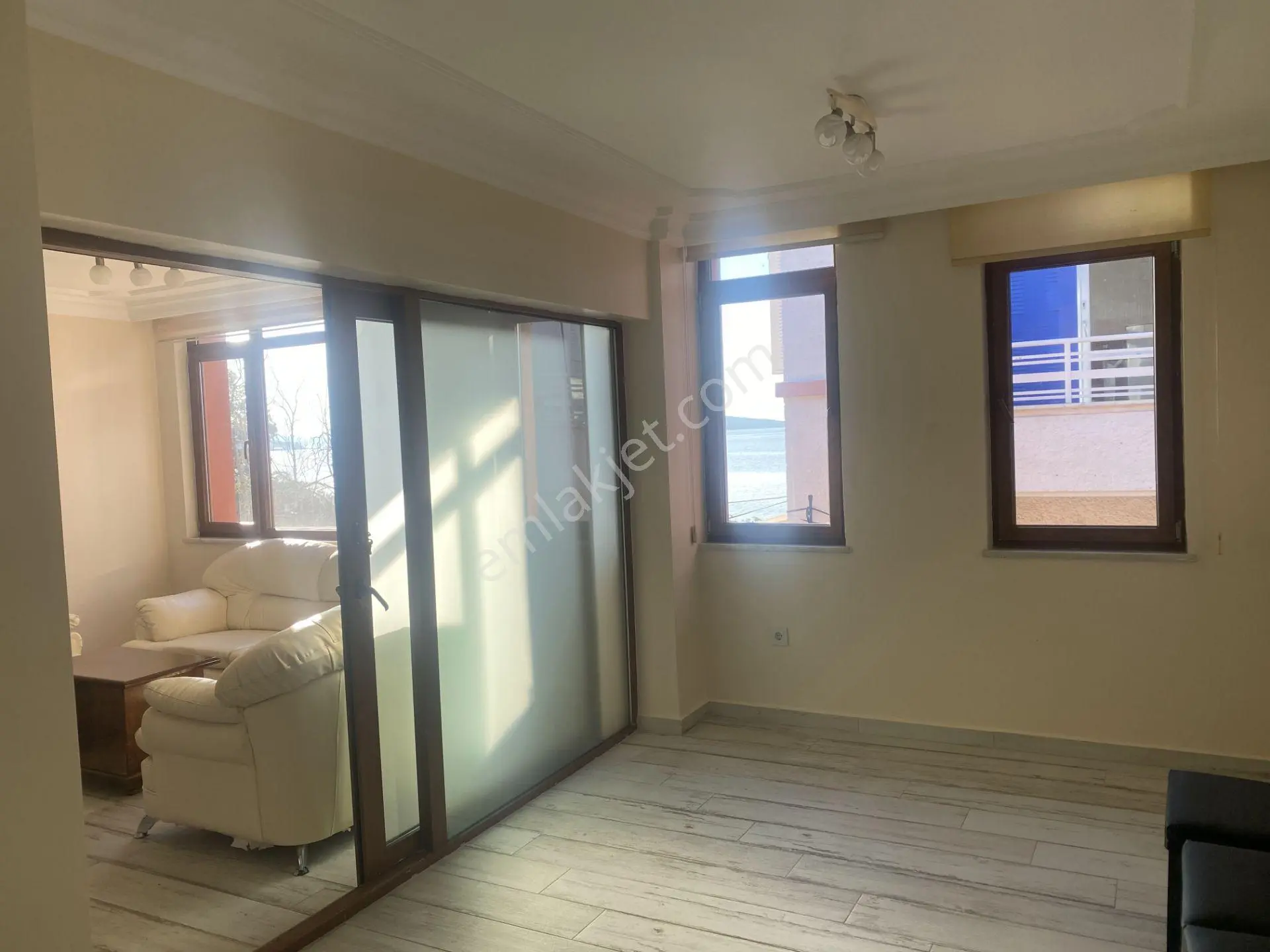 Balıkesir Ayvalık Ta Kiralık Ofis.eşyalı.deniz Manzaralı. - Görsel 5