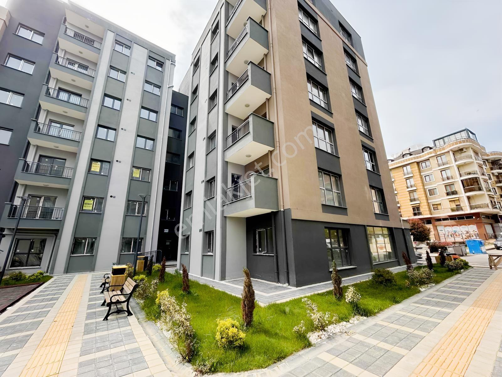 Tuzla Cami Mah. Sahilde Kaçırılmayacak 2+1 Kiralık Daire - Görsel 2