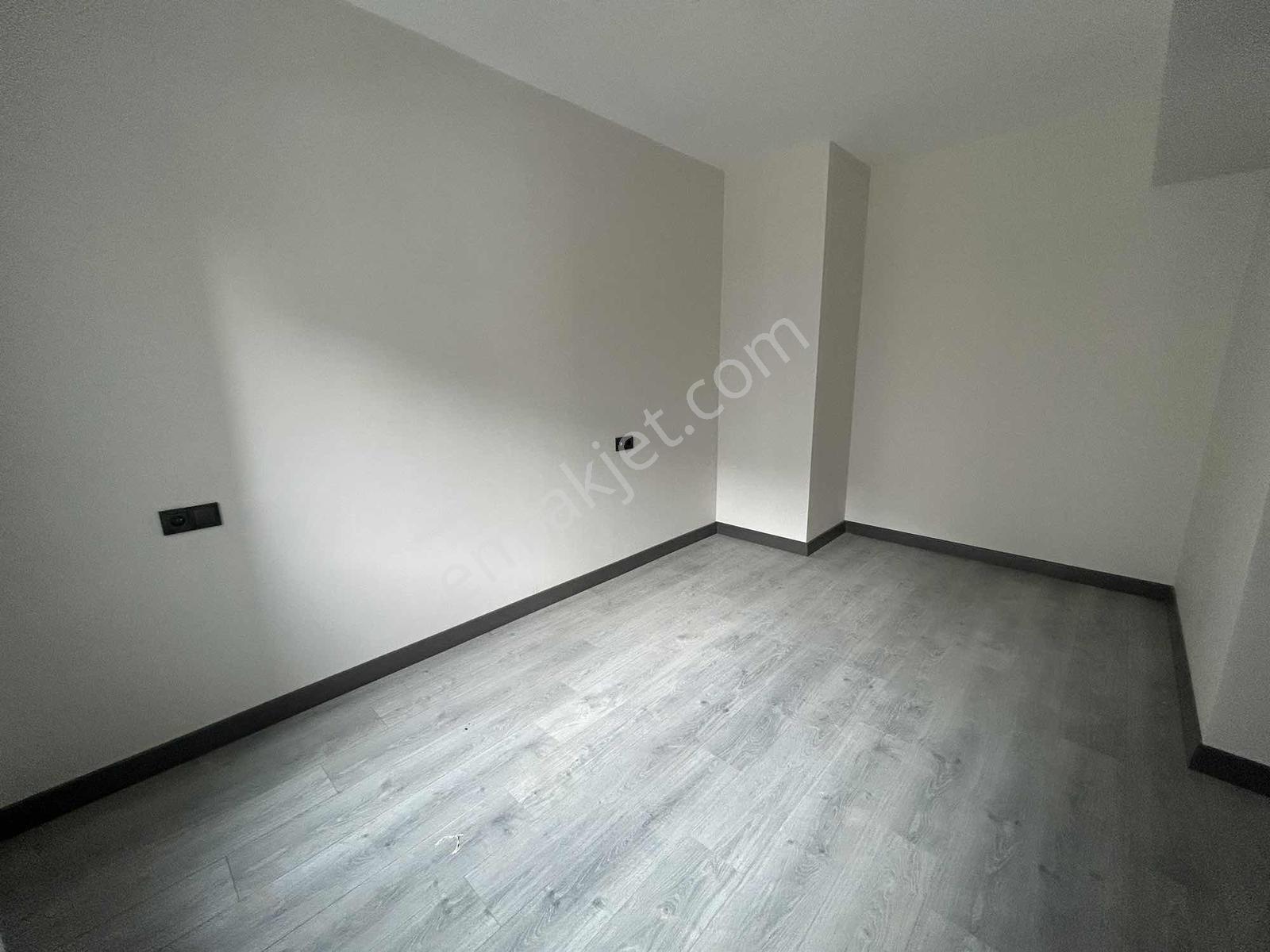Tuzla Cami Mah. Sahilde Kaçırılmayacak 2+1 Kiralık Daire - Görsel 24