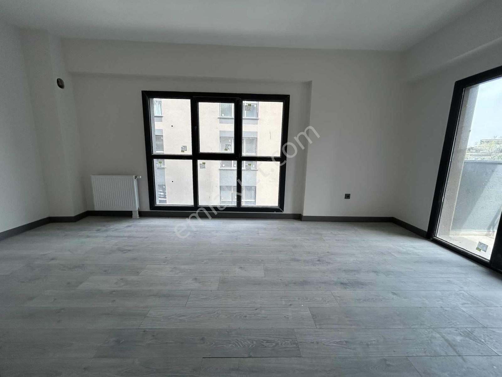 Tuzla Cami Mah. Sahilde Kaçırılmayacak 2+1 Kiralık Daire - Görsel 4