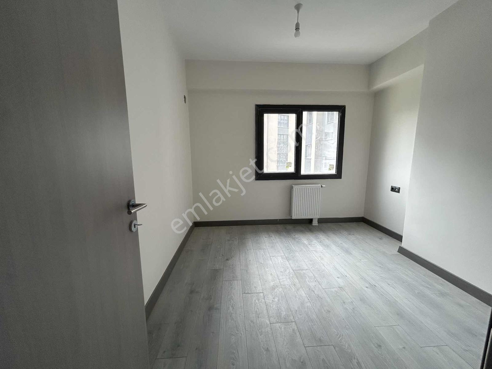 Tuzla Cami Mah. Sahilde Kaçırılmayacak 2+1 Kiralık Daire - Görsel 16