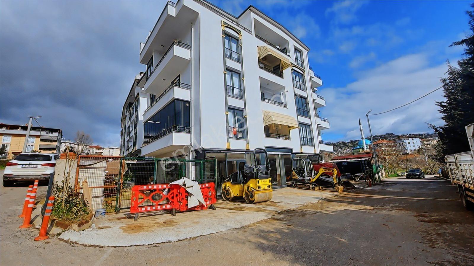 İzmit Kuruçeşme Hatipköy Mahallesi Satılık Değerli Dükkan - Görsel 24