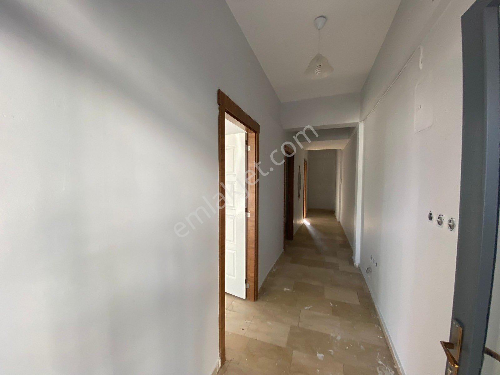 İskanlı Dükkan Tapulu Sahibinden Kiralık İş Yeri - Görsel 3