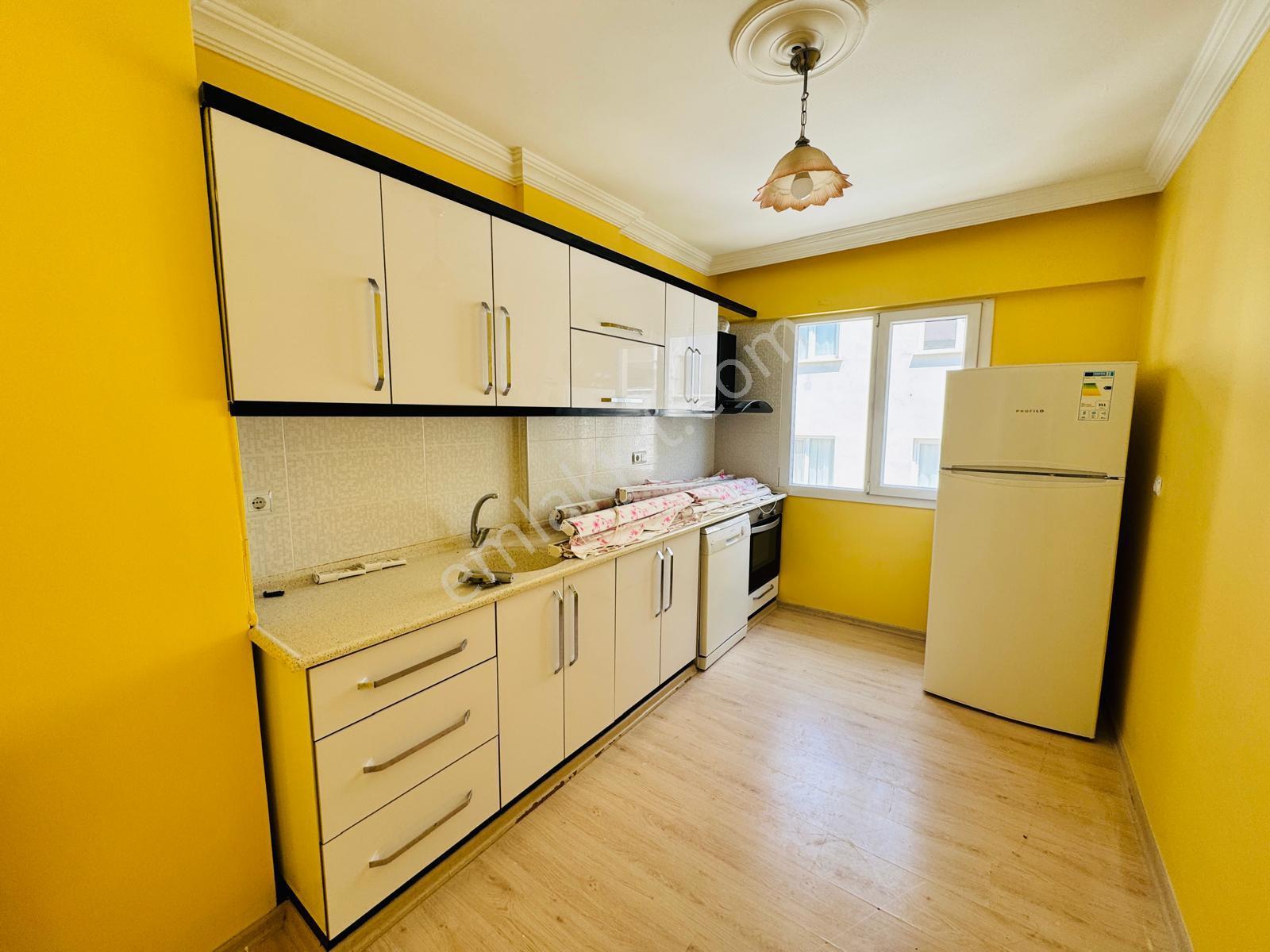 Didim Merkezde Masrafsız Hastane Ve Pazara Komşu 110 M2 Asansörlü 3+1 Ayrı Mutfak Kafa Daire - Görsel 3