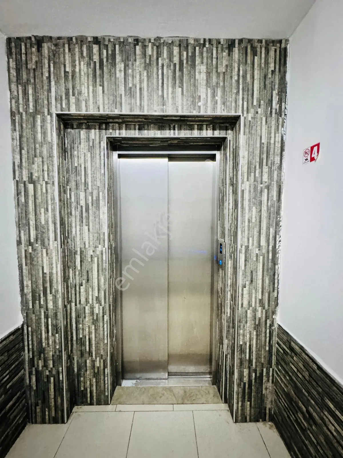 Didim Merkezde Masrafsız Hastane Ve Pazara Komşu 110 M2 Asansörlü 3+1 Ayrı Mutfak Kafa Daire - Görsel 4