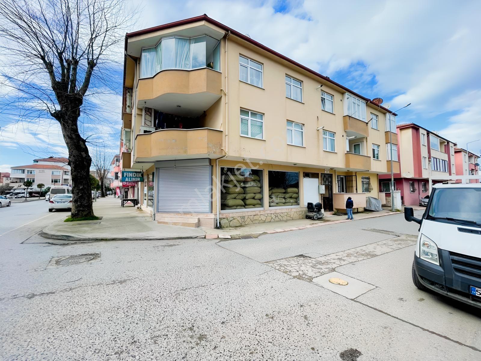 Karasu Merkezde Cadde Üzerinde Mutfak Ayrı 2+1 Daire - Görsel 32
