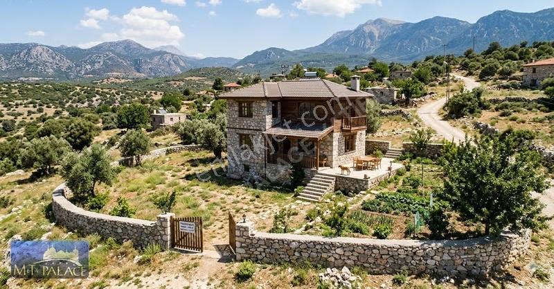 Taşkesiği Köyü Yakınında Fırsat 2463 M² Satılık Tarla