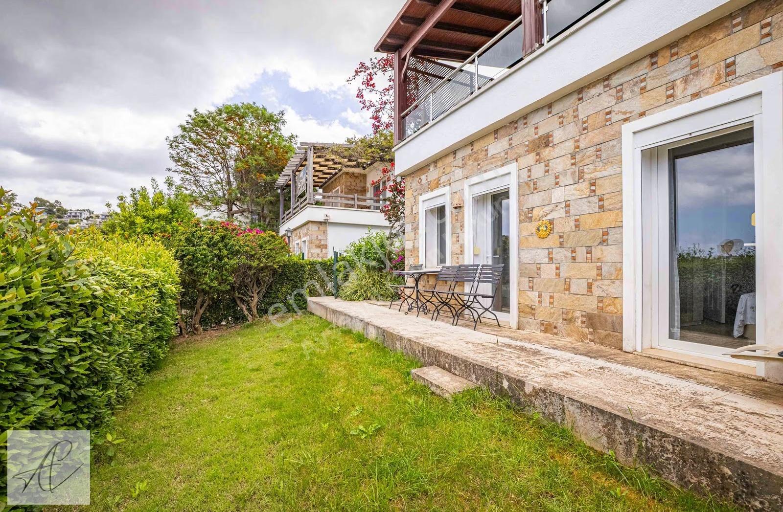 Gündoğan'da Denize Yürüme Mesafesinde Deniz Manzaralı Villa - Görsel 9