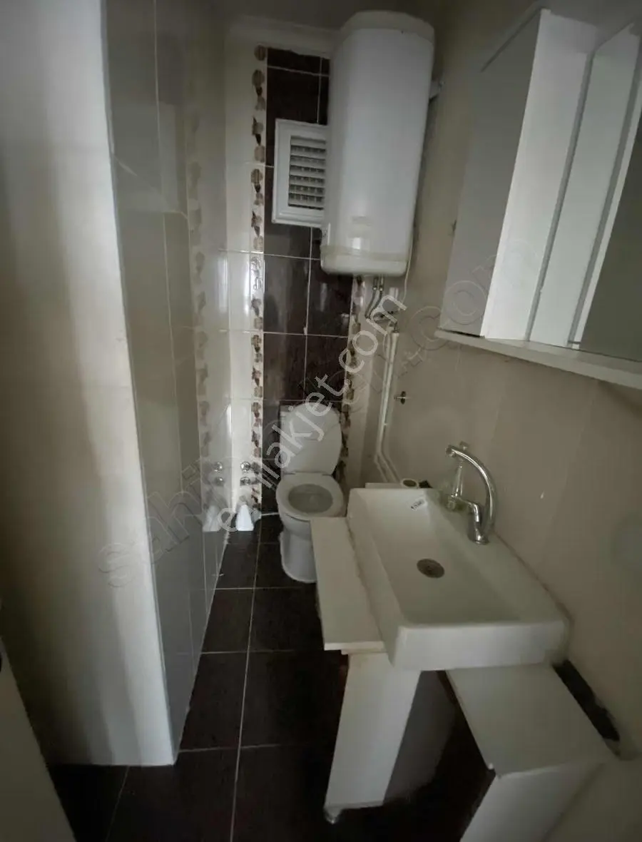 Havuzlu Site İçinde Kiralık1+1 برای جاره For Rent - Görsel 4