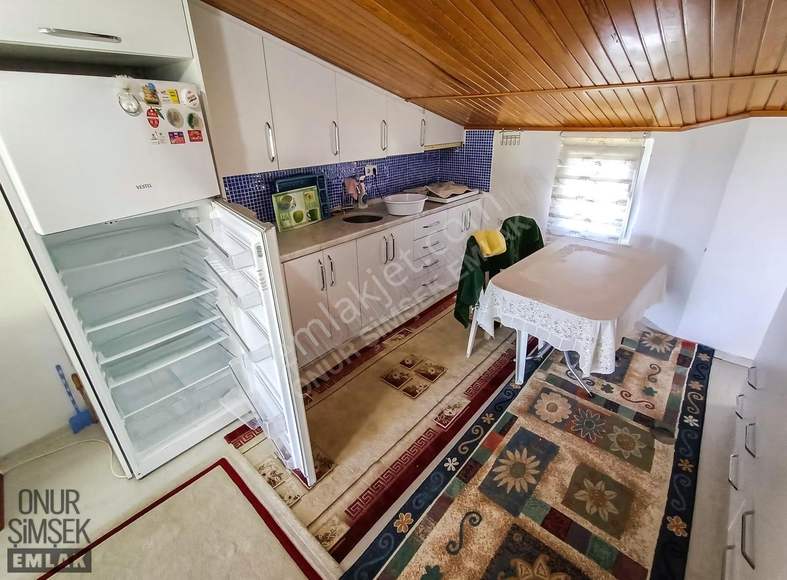 Güre Ramada Karşısı Full Eşyalı Kiralık 4+1 Tripleks Villa - Görsel 15